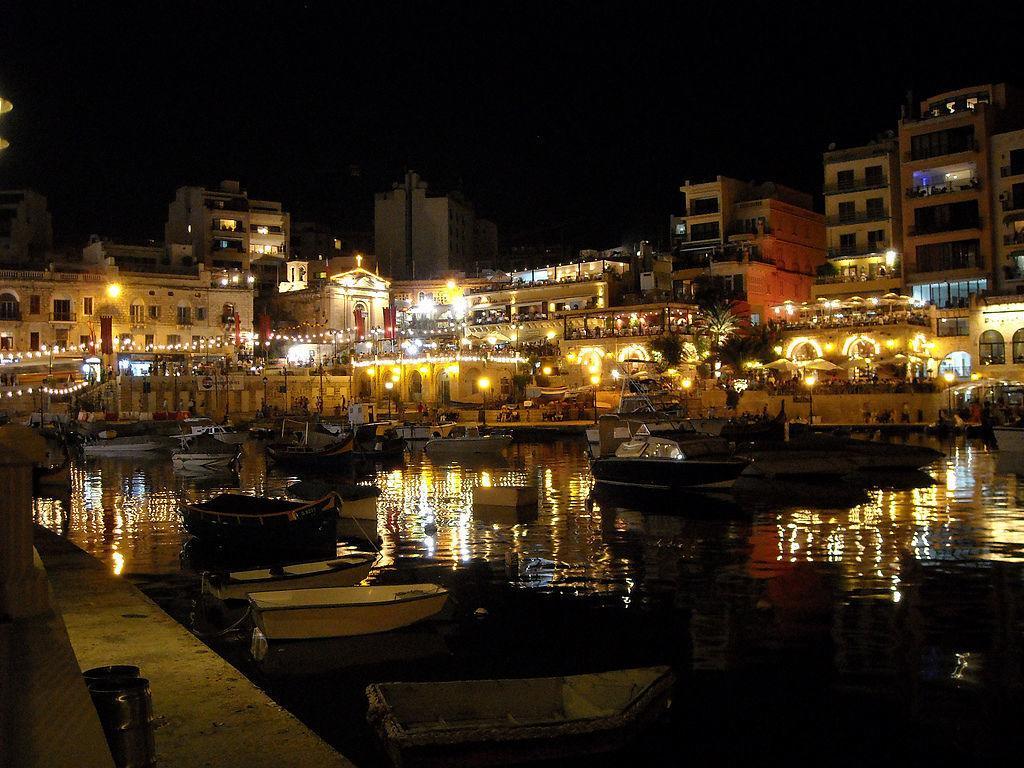Spinola Seafront Apartment San Ġiljan Chambre photo